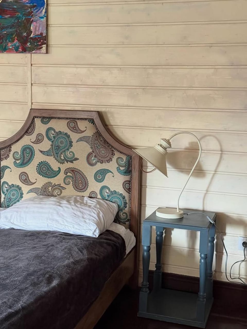 Bed, Photo of the whole room, Seating area, Bedroom