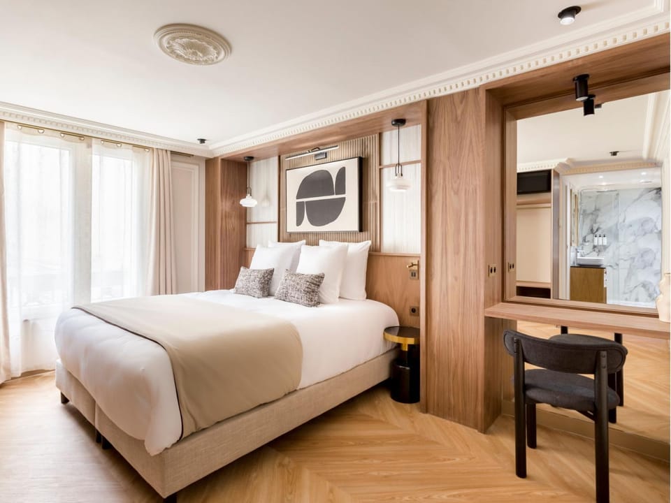 Bed, Photo of the whole room, Bedroom