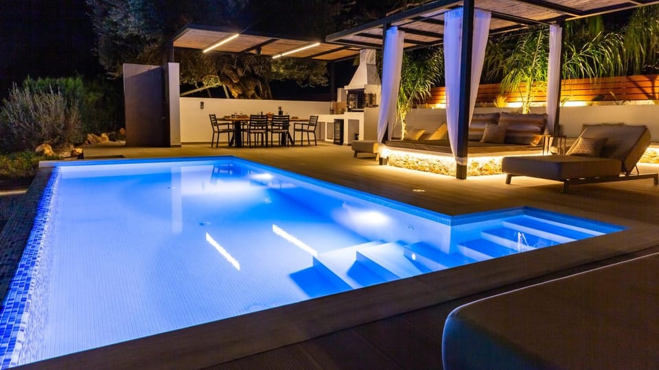 Night, Swimming pool