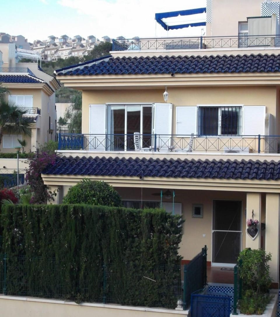 Property building, Balcony/Terrace