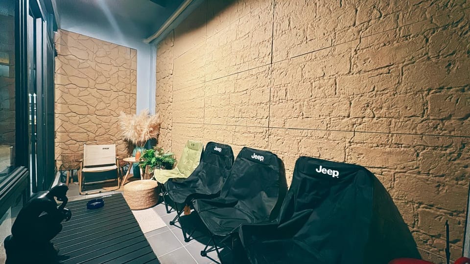 Seating area