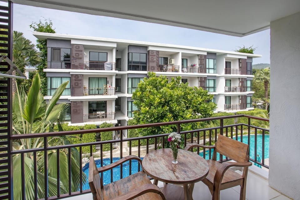 Day, View (from property/room), Balcony/Terrace, Pool view