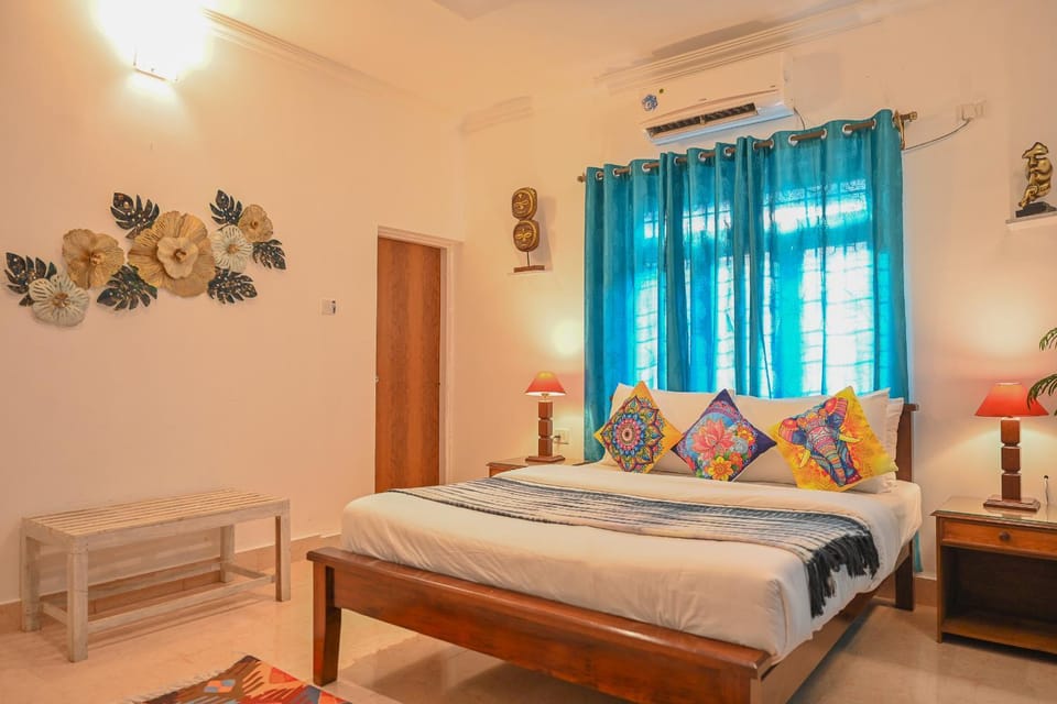 Bed, Bedroom