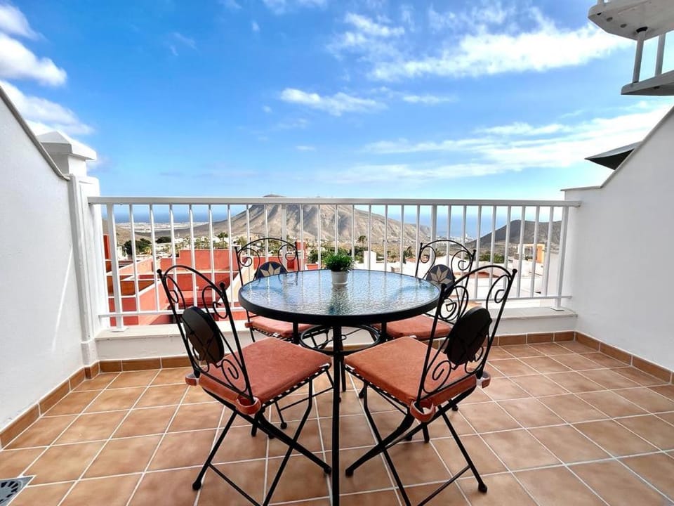 Day, View (from property/room), Balcony/Terrace, Mountain view, Sea view