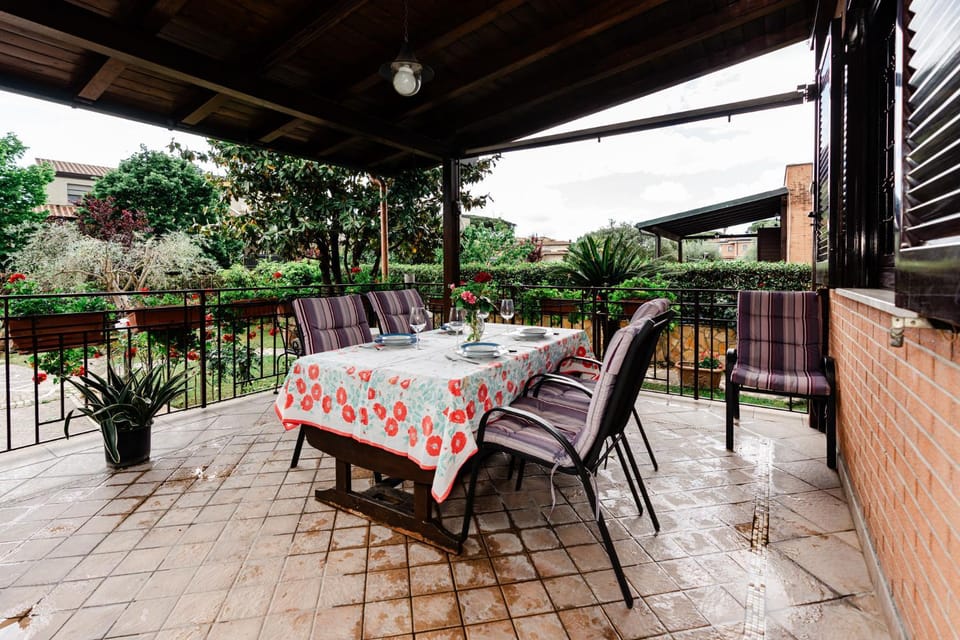 Garden, Balcony/Terrace, Living room
