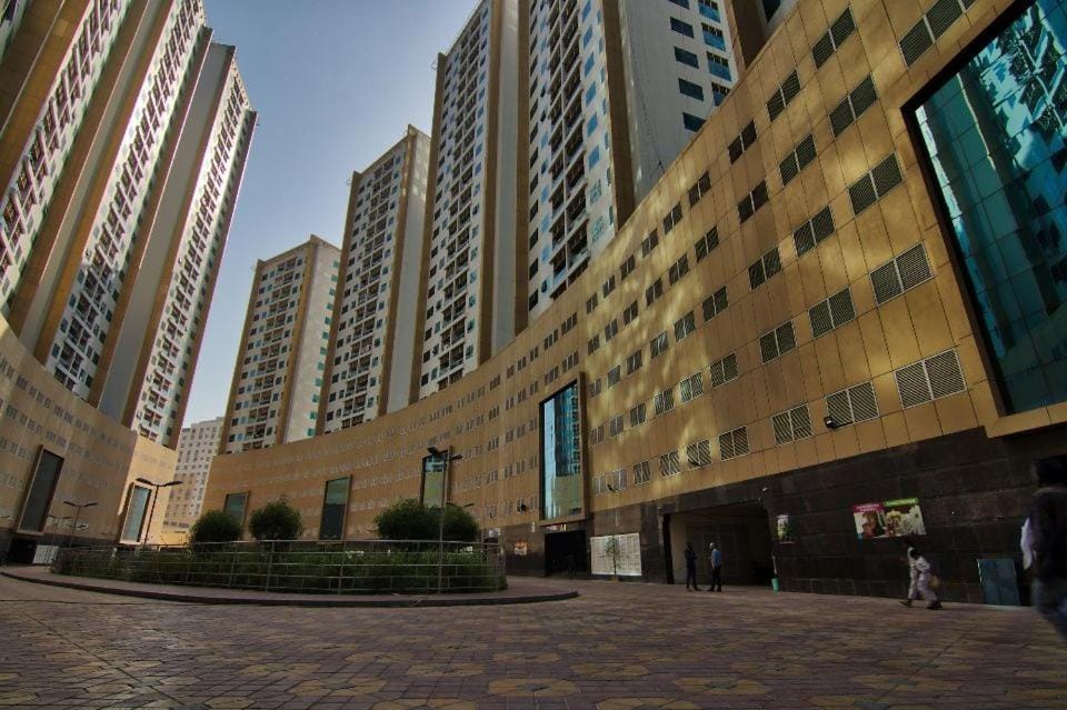 Ajman Pearl Tawer Block B4-807 Apartment in Ajman