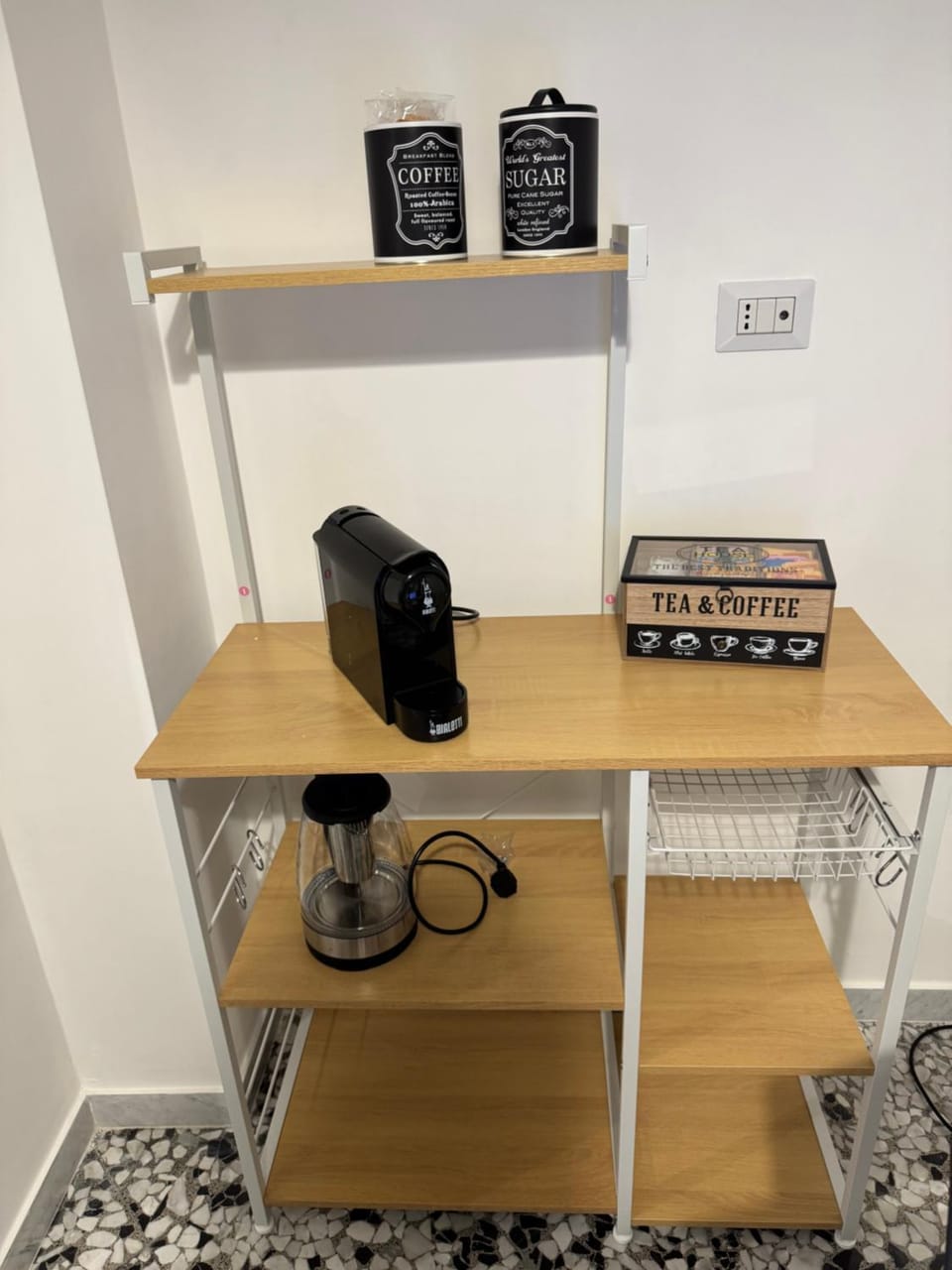 Coffee/tea facilities