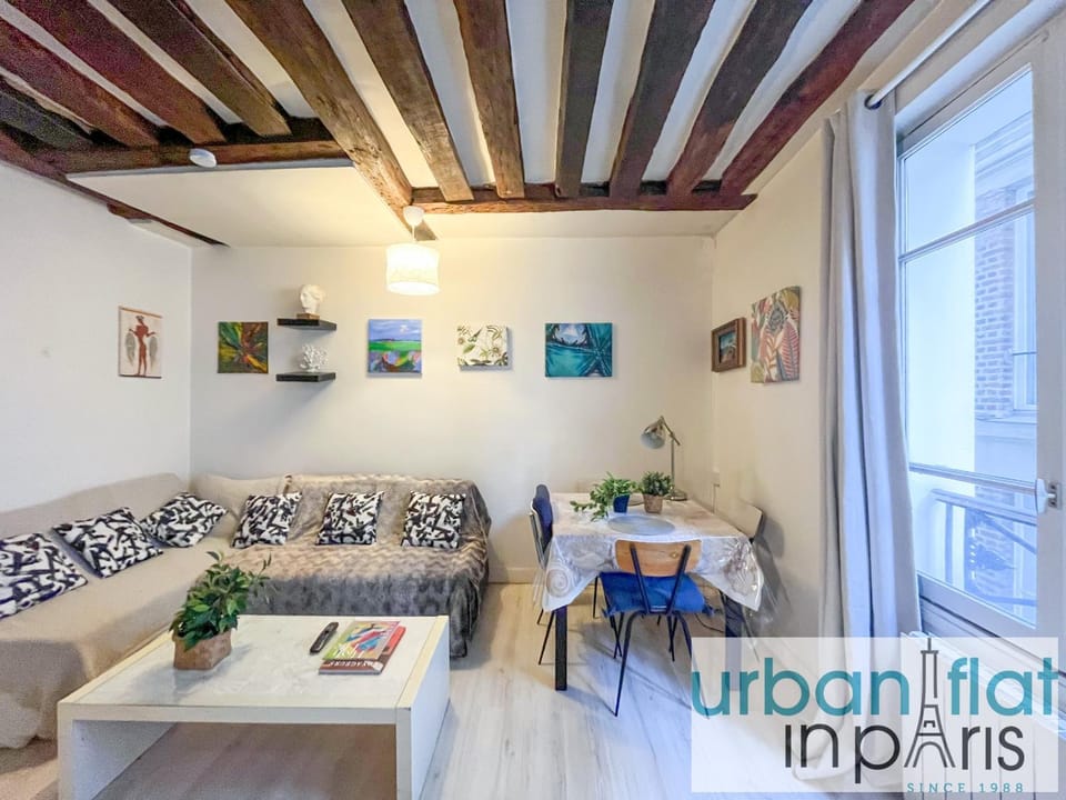 Urban Flat 192 - Cosy Flat Basfour Apartment in Paris