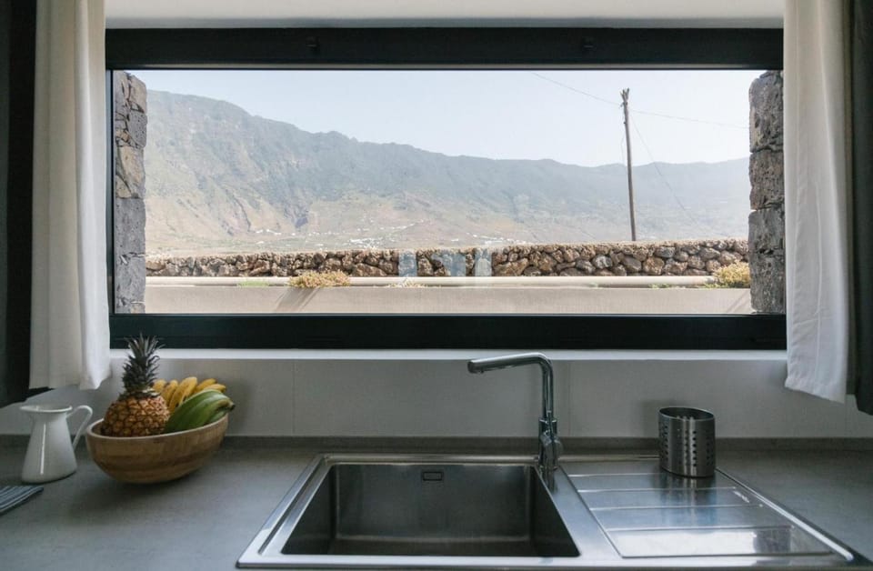 Casa Agua Nueva 53 House in El Hierro
