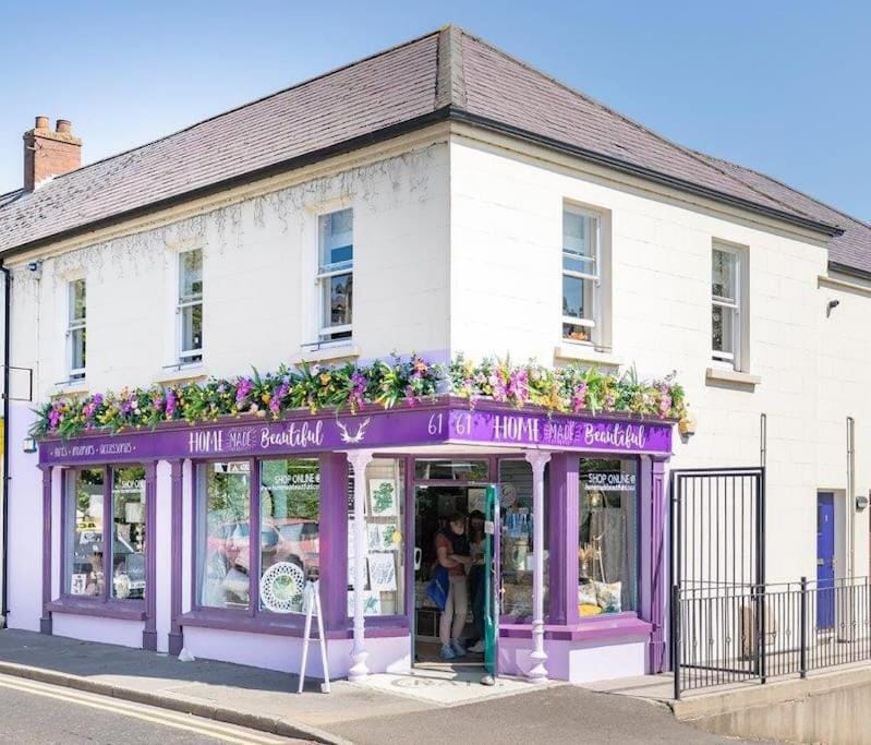 Property building, Street view