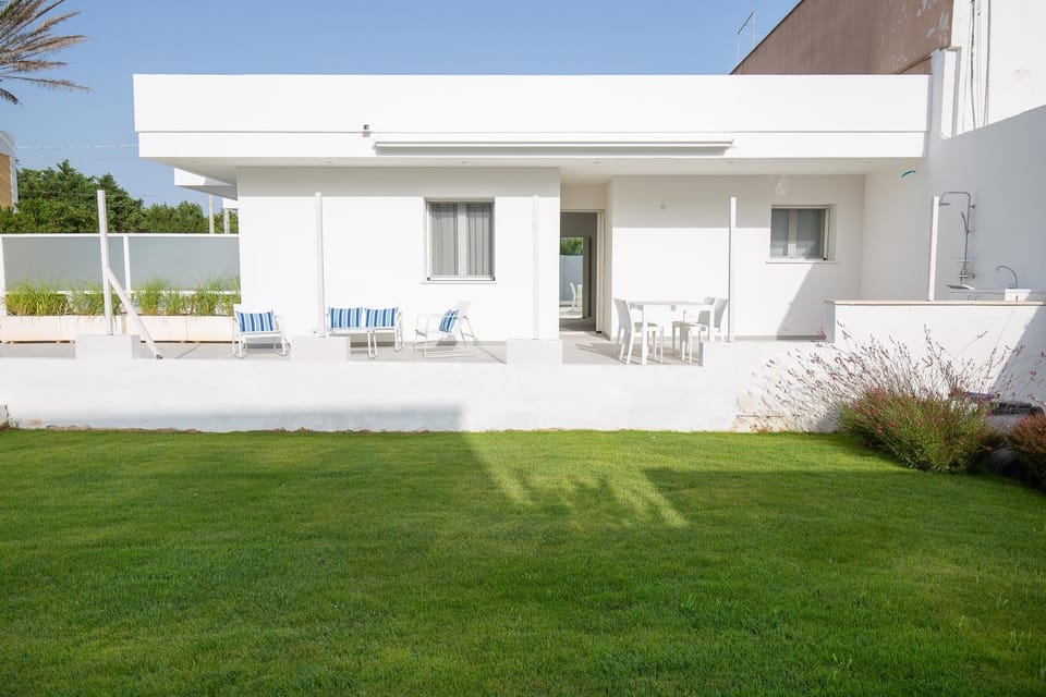 Property building, Garden, Garden view