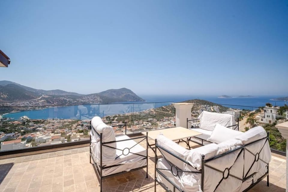 Sea View Villa Heathed Pool Villa in Kalkan Belediyesi
