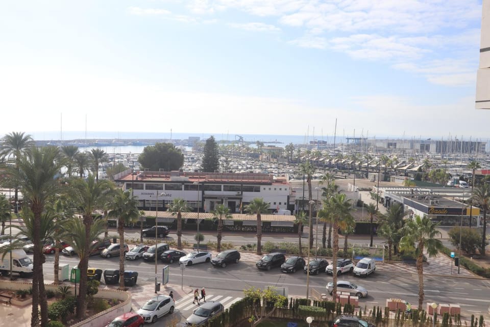 City view, Sea view