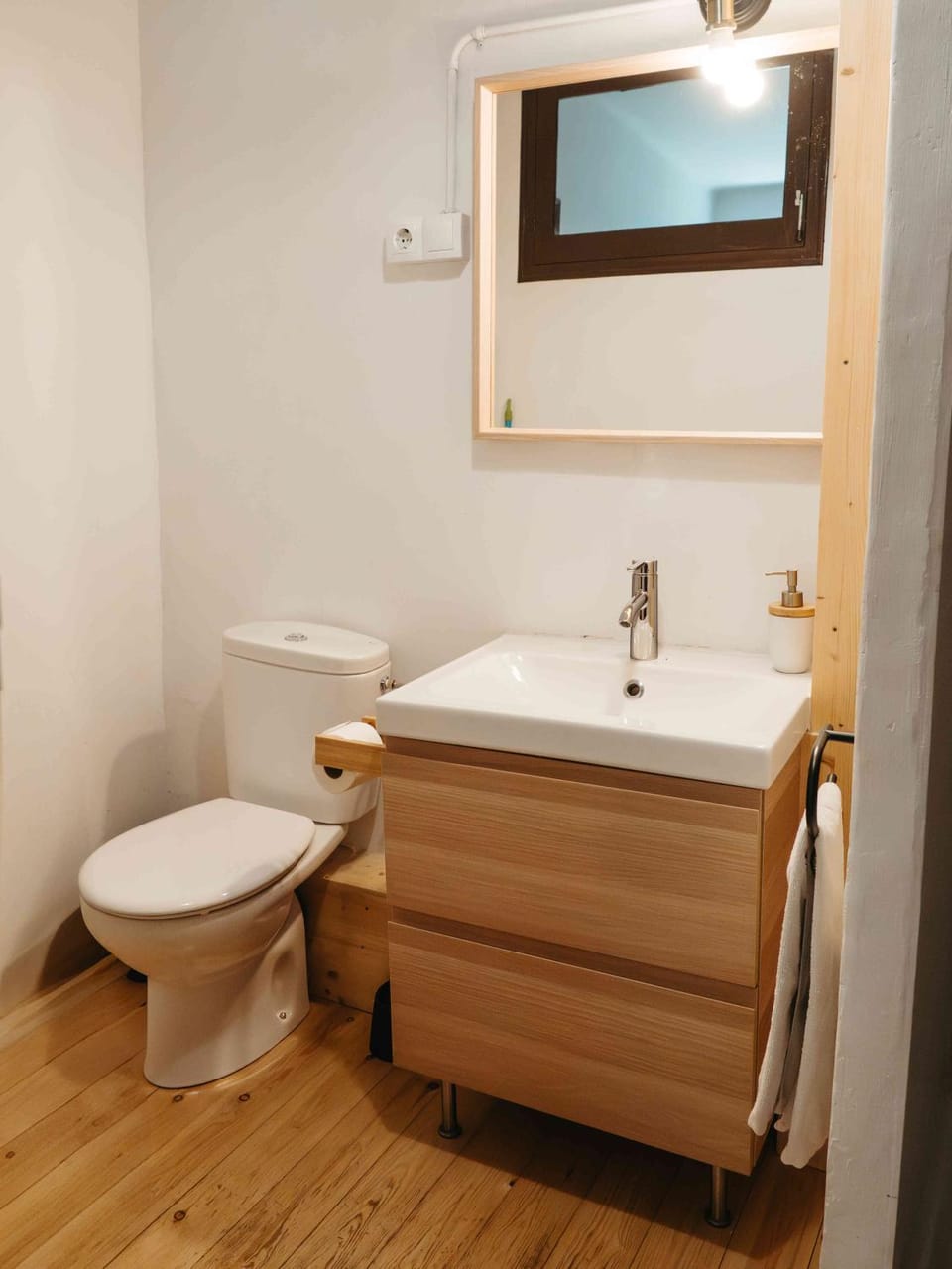 Apartament rústic en una masia al costat del riu Apartment in Ripollès