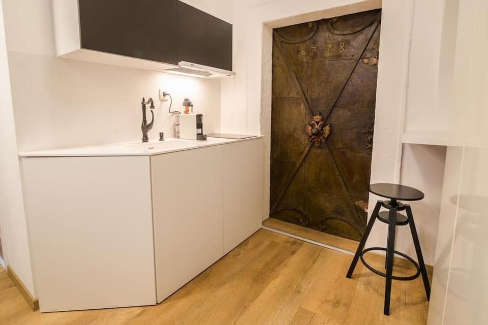 Studio Arco Downtown Apartment in City of Zagreb