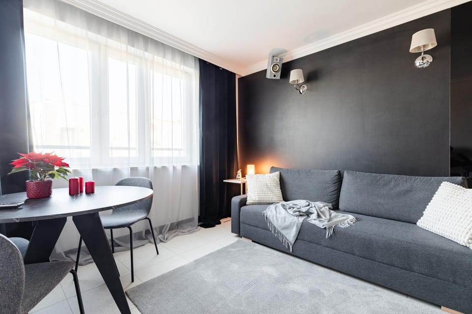 Living room, Photo of the whole room, Seating area, Dining area