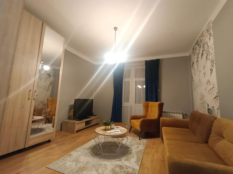Communal lounge/ TV room, TV and multimedia, Living room, Seating area
