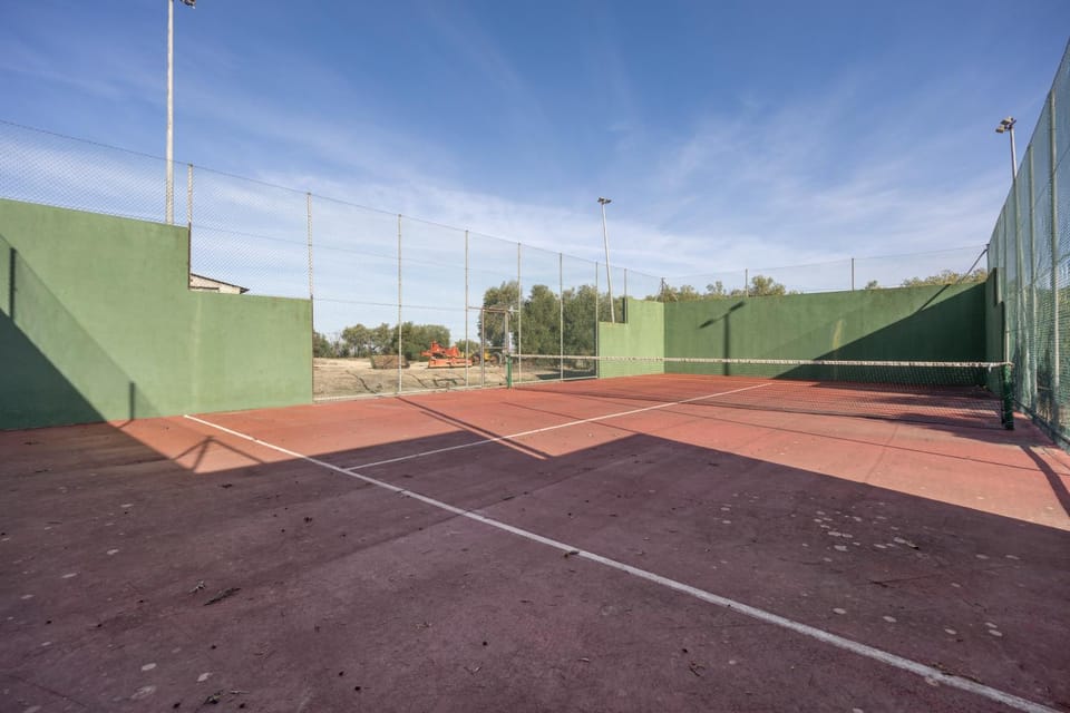 Cortijo Rural La Mariscala Country House in Bajo Guadalquivir