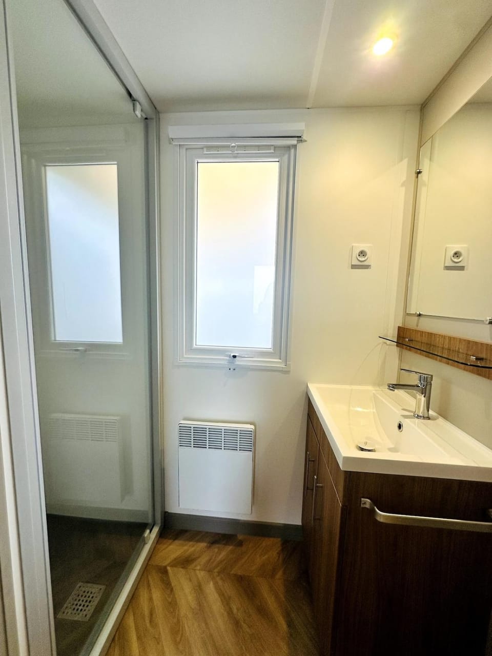 Mobil-home 6 personnes, Clim, Camping Mar Estang Campground/ 
RV Resort in Canet-en-Roussillon