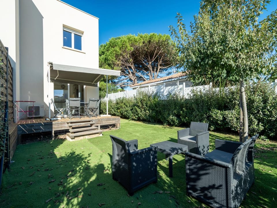Patio, Garden, Garden view