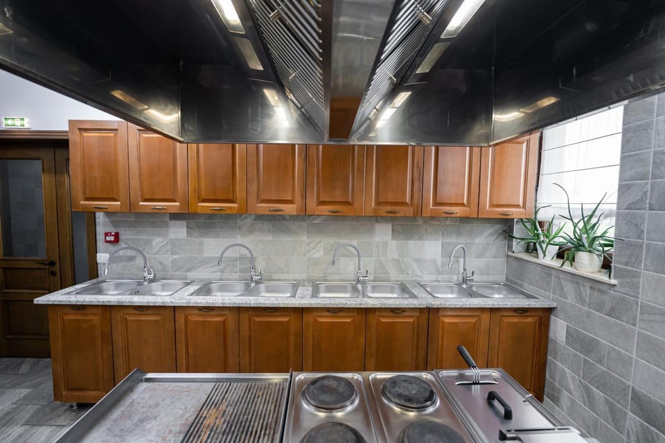 Kitchen or kitchenette, Kitchen or kitchenette