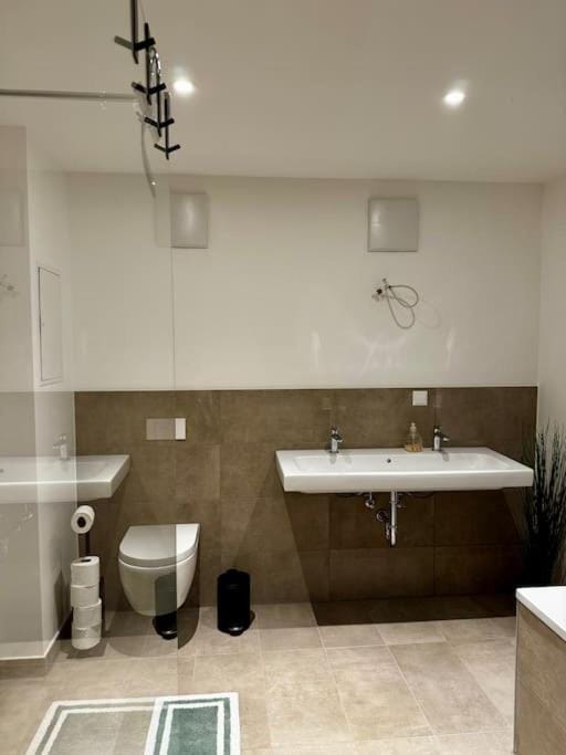 Larooms One Apartment in Halle Saale