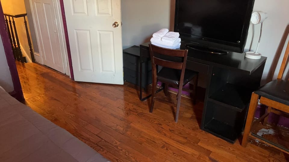 2218 N Colorado Master Queen Room Vacation rental in Philadelphia