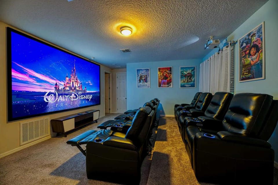 Flow Rider Heated Pool Spa & Free Water Park House in Four Corners