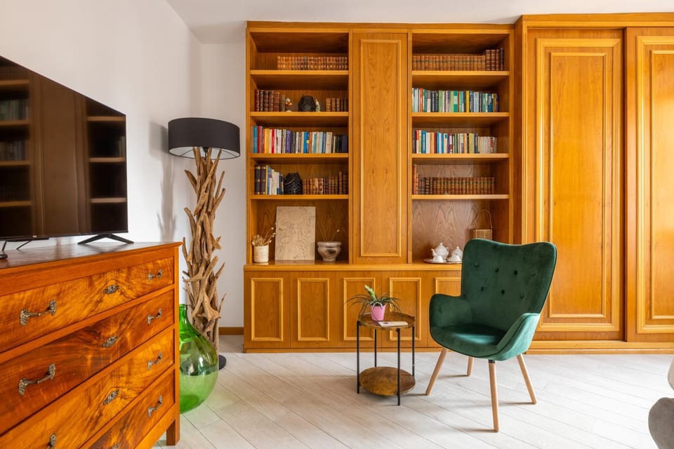 Library, wardrobe