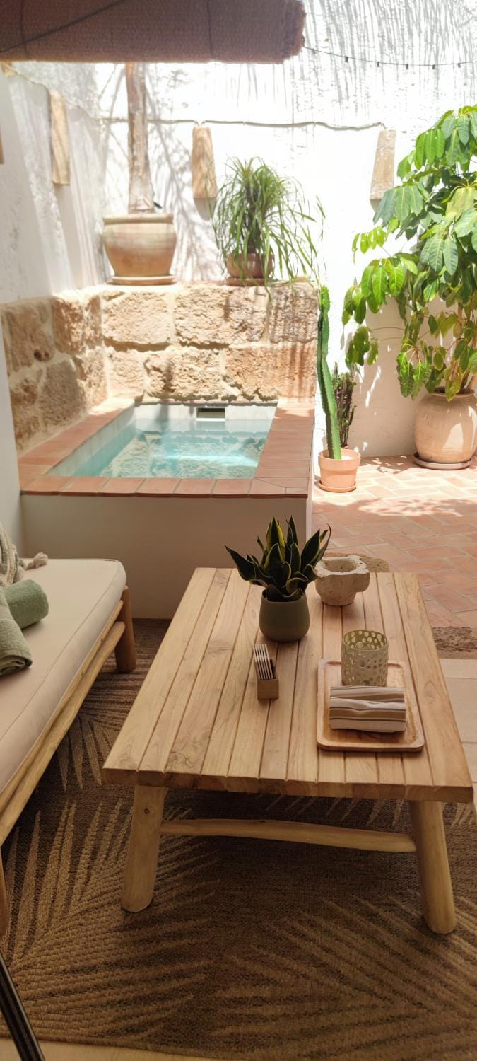 Pool view, Swimming pool