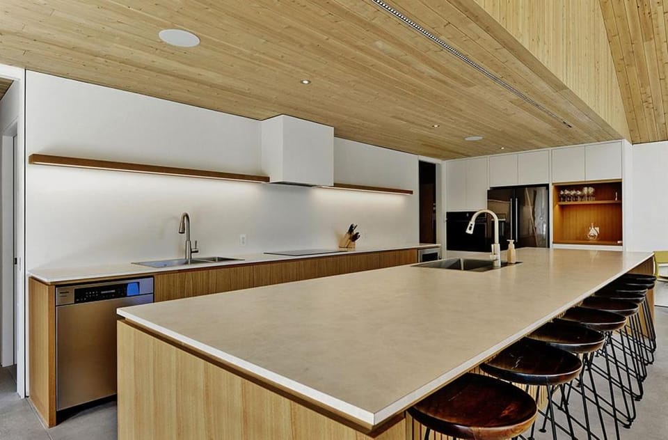 01 chemin des Skieurs House in Quebec