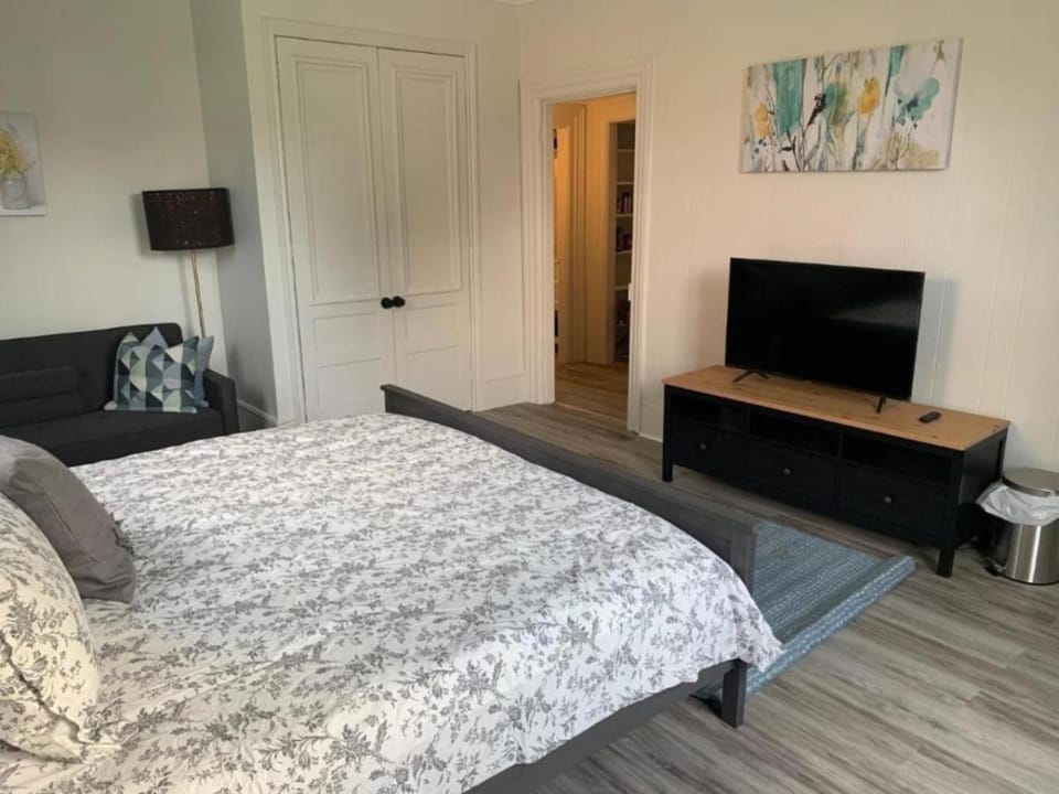 County Cove - Picton Suite - downtown Wellington Apartment in New York