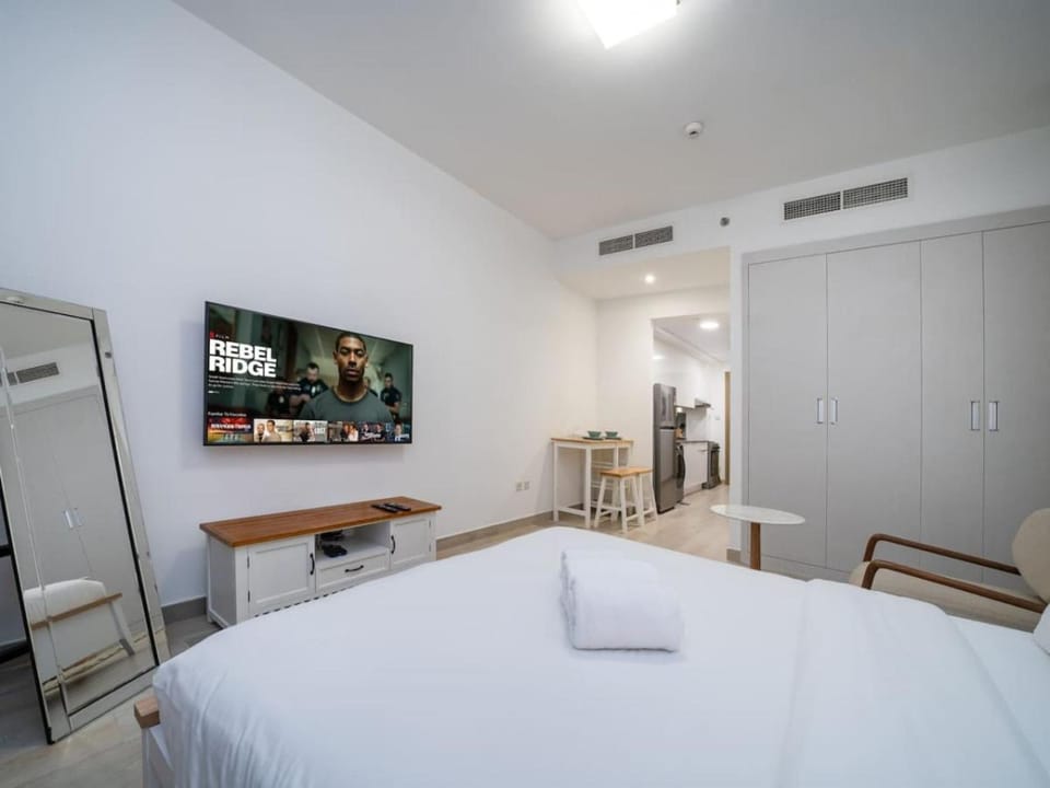 Bed, TV and multimedia, Photo of the whole room, Seating area
