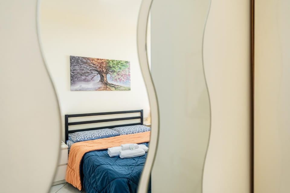 Living room, Bedroom