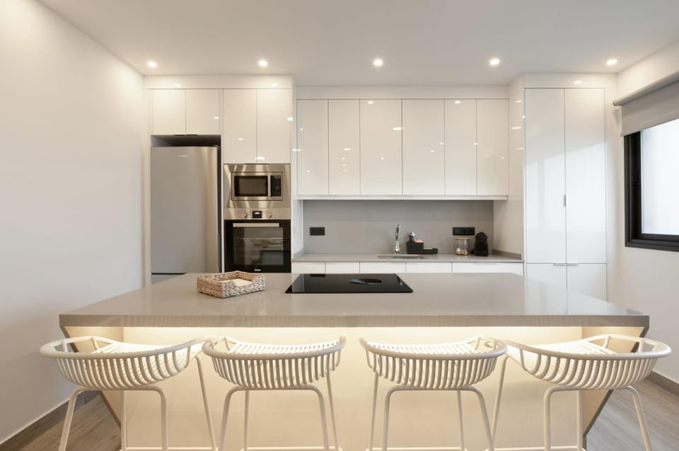 Kitchen or kitchenette, Living room