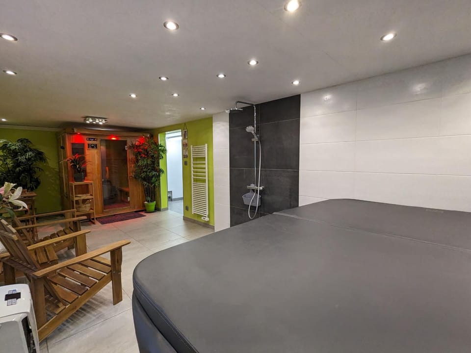 Chalet spacieux avec sauna, spa et baby-foot, proche stations de ski - FR-1-589-671 House in Vosges