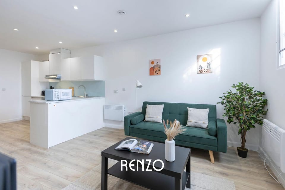Kitchen or kitchenette, Living room, Seating area