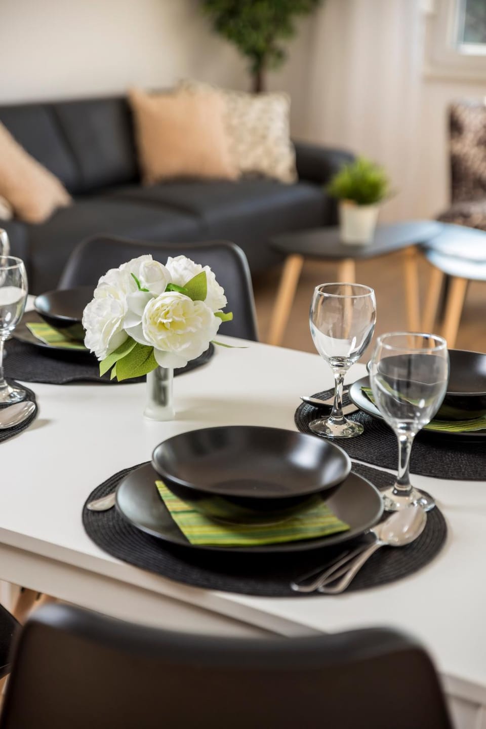 Food and drinks, Dining area, Food