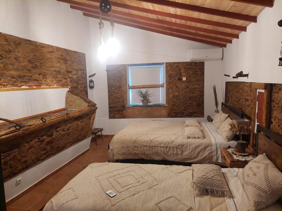 Casa da Pedra House in Évora District, Portugal