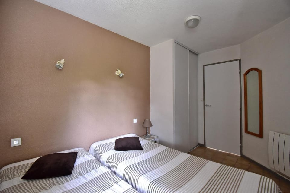 Escapade Provençale - T2 avec cuisine et terrase privée Apartment in Provence-Alpes-Côte d'Azur