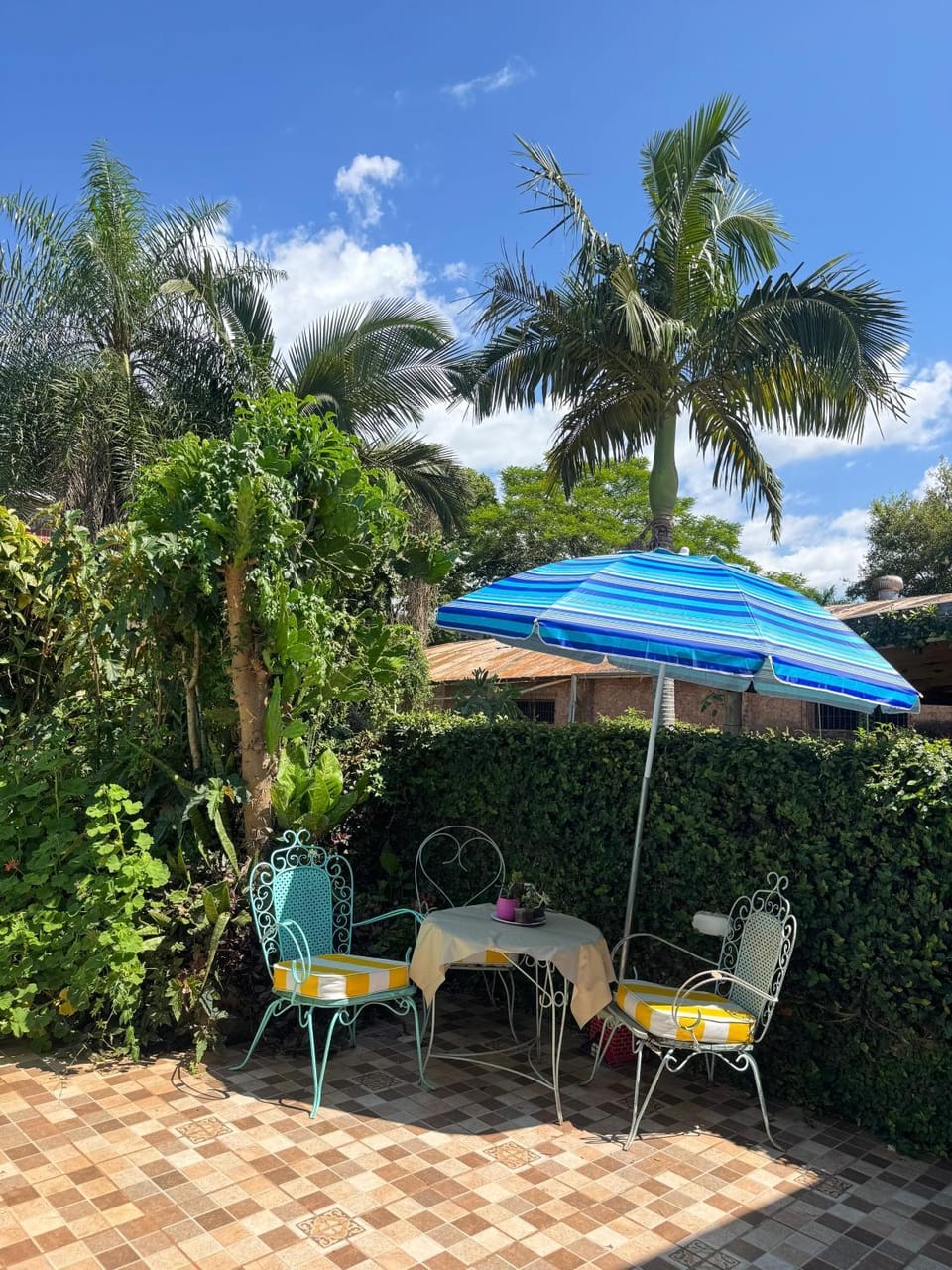 Apart El Altillo, loft ambientes abiertos 5 pax en Cataratas pileta compartida Apartment in Puerto Iguazú