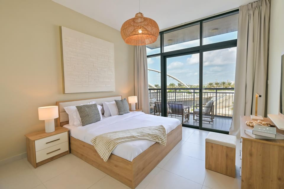 Rooftop Pool - Designer's Choice - Full Canal View Apartment in Abu Dhabi