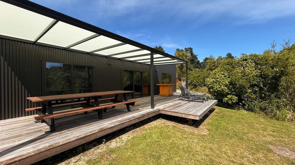 Modern Comfort in Collingwood - Brand New Holiday Home House in Tasman District, Tasman, New Zealand