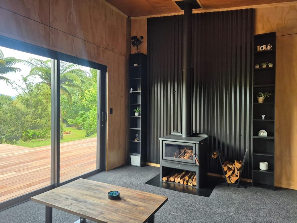 Modern Comfort in Collingwood - Brand New Holiday Home House in Tasman District, Tasman, New Zealand