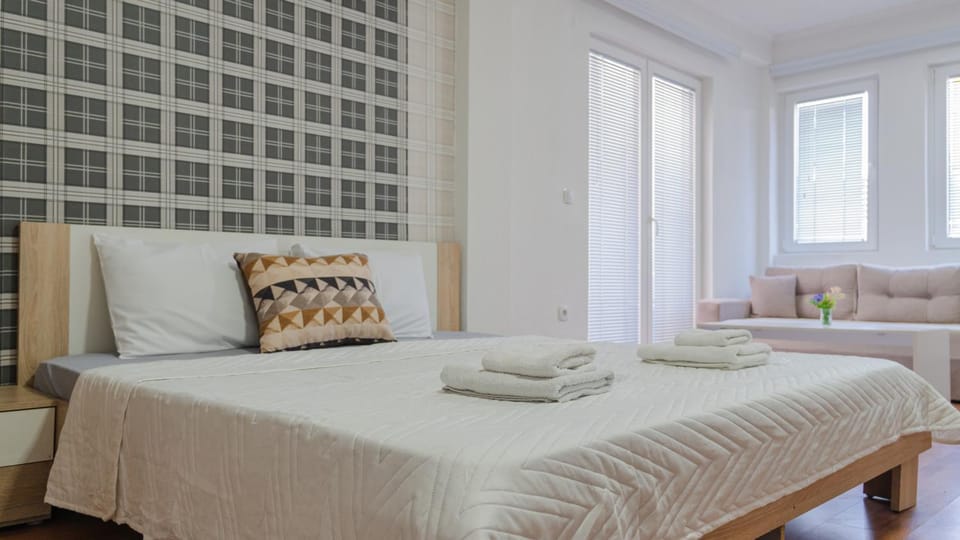 Villa Panorama - Lake Side Apartment in Ohrid