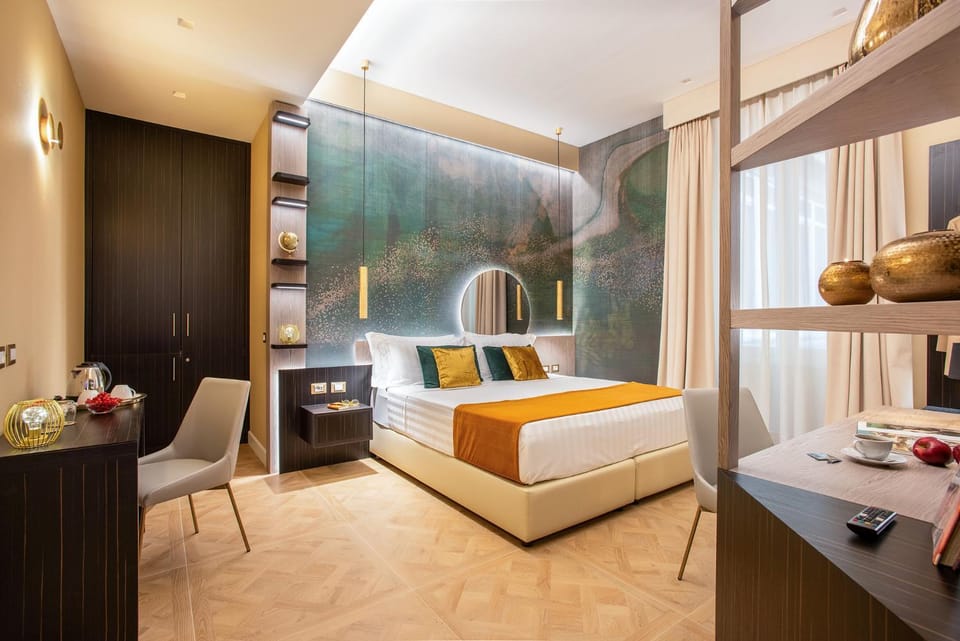 Photo of the whole room, Bedroom