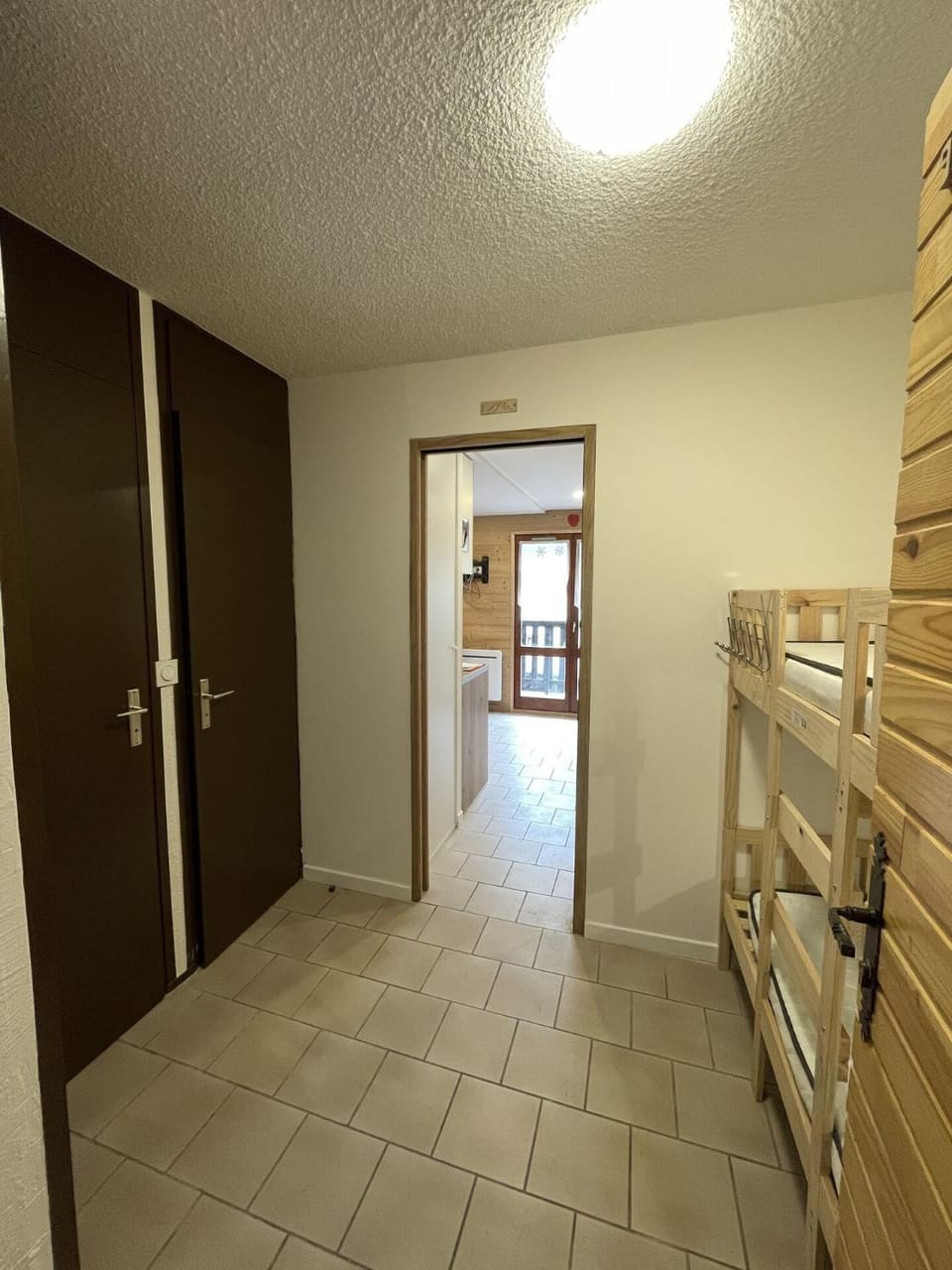 Résidence Les Bergers - Studio cabine 4 personnes 2 exposé Ouest MAE-7581 Cabin in Auvergne-Rhône-Alpes