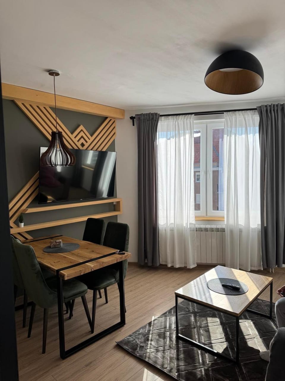 Living room, Dining area