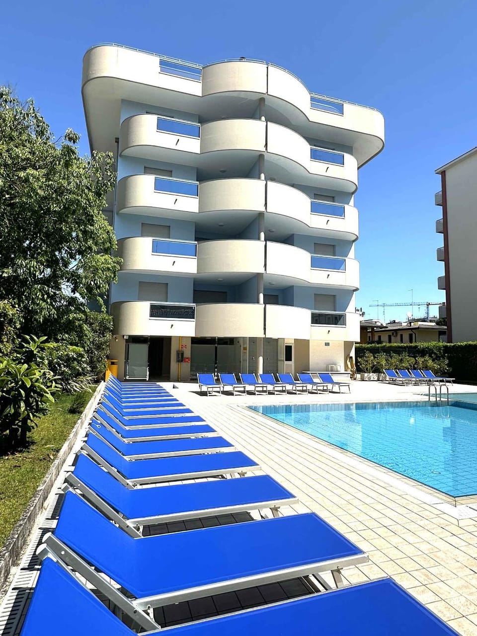 Property building, Summer, Swimming pool, sunbed