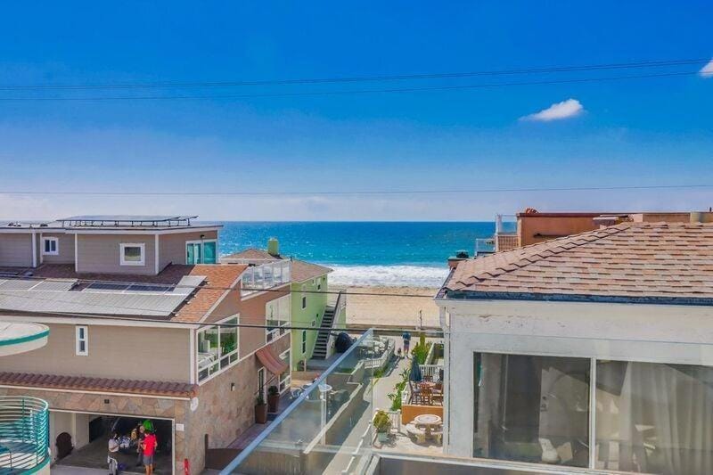 Ocean & Bay House in Mission Beach